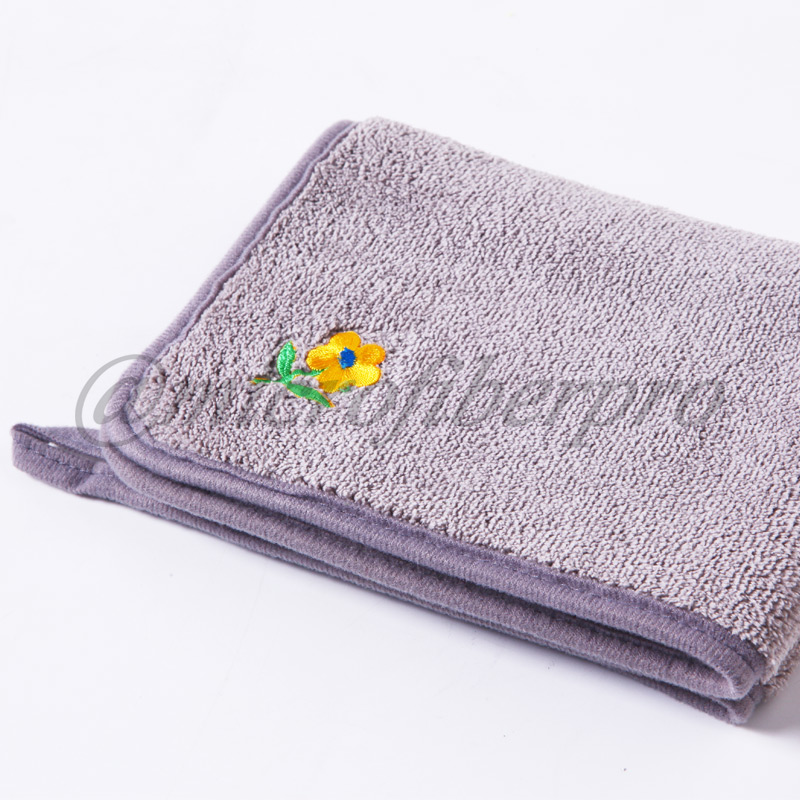https://microfiberpro.net/Uploads/products/2021-01-20/en-double-layers-coral-microfiber-towels-with-logo-embroidery-1.jpg
